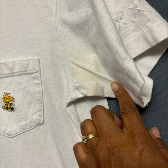 KAWS x Peanuts Woodstock Shirt Uniqlo Pocket Patch Skater Basic Snoopy Kidcore - Picture 7 of 13